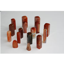 哪些群体更需要与北京指定刻单位章公司进行合作